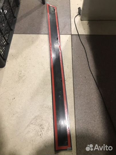 Молдинг задней правой двери(верхний) audi A4 1999