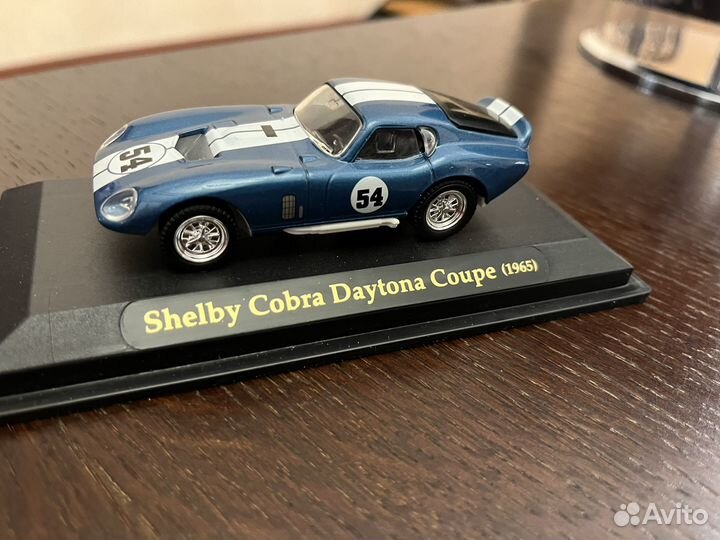 Модель автомобиля1-43