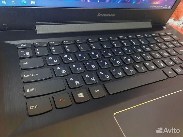 Игровой ноутбук Lenovo с 14