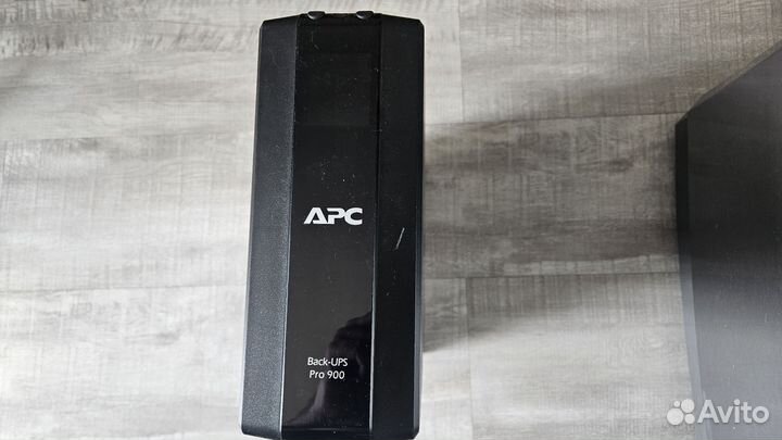 Ибп APC Back-UPS Pro BR900GI