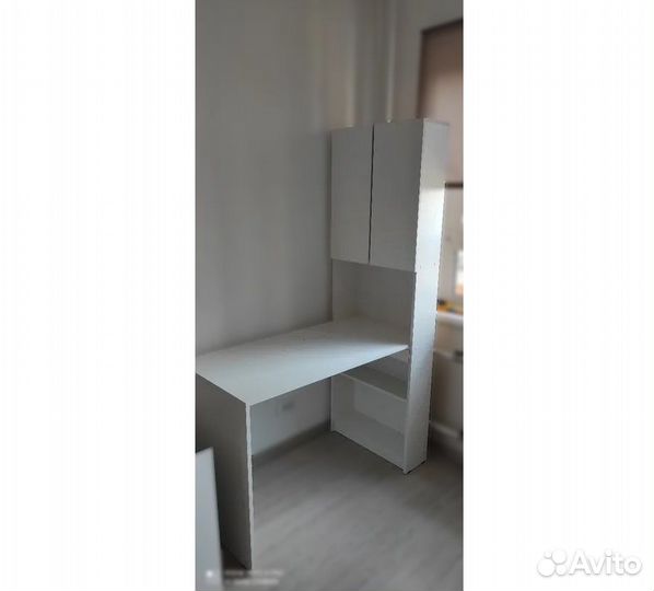 Письменный стол