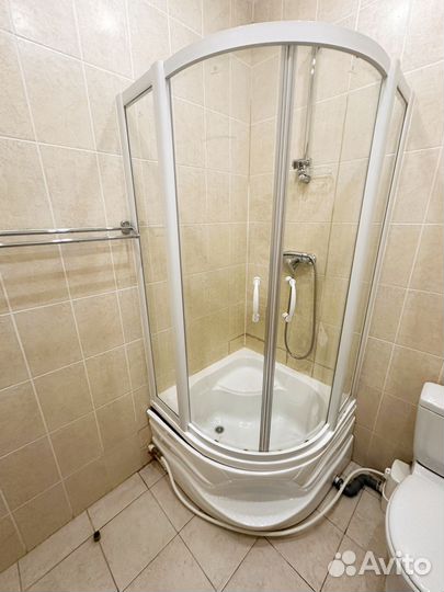 Душевая кабина 90х90