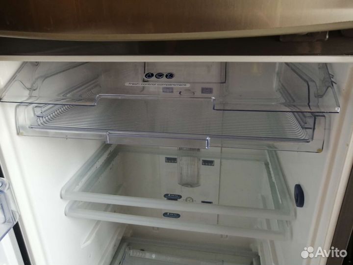 Холодильник whirlpool