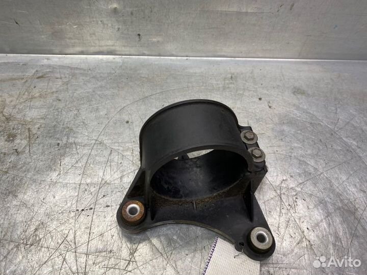 Кронштейн осушителя Audi A4 B7 2005-2007 седан