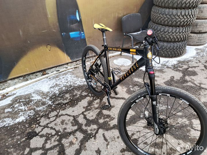 Велосипед Mongoose 27.5 Amasa Custom