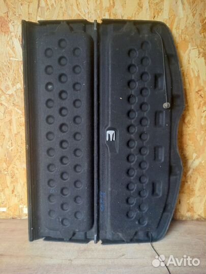 Полка багажника Skoda Octavia A5