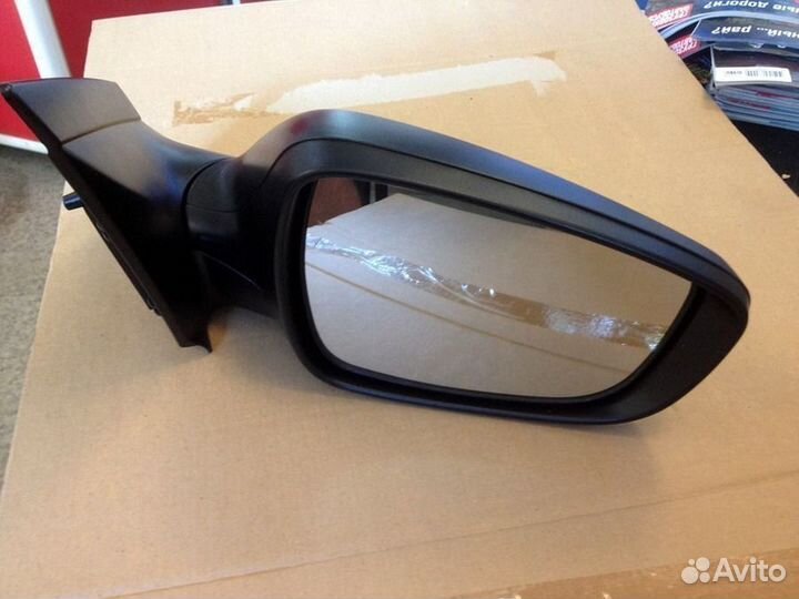 Боковое зеркало правое Хендай Солярис 2010