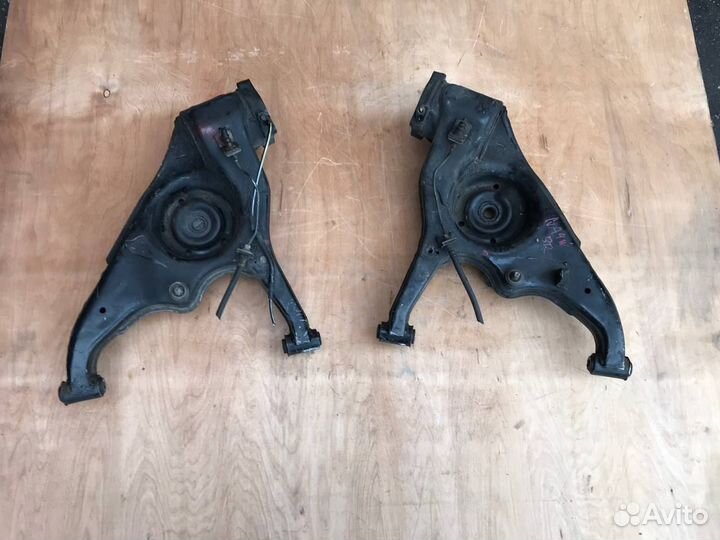 Рычаг задний Mitsubishi Grandis передний привод