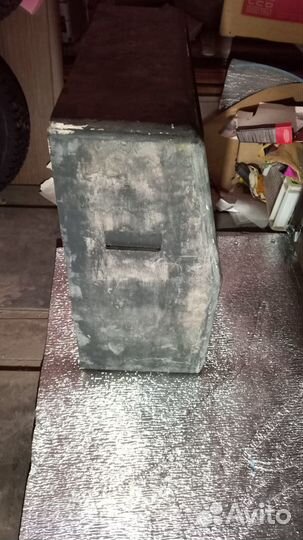 Гитарный кабинет самодельный пустой