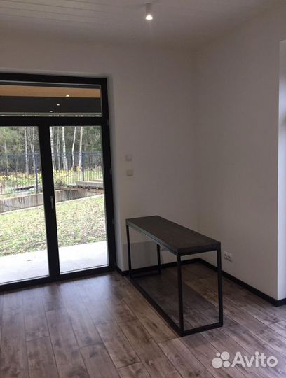 Консоль лофт