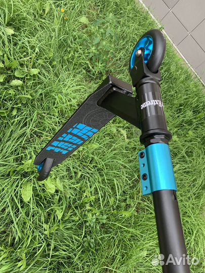 Самокат трюковой новый