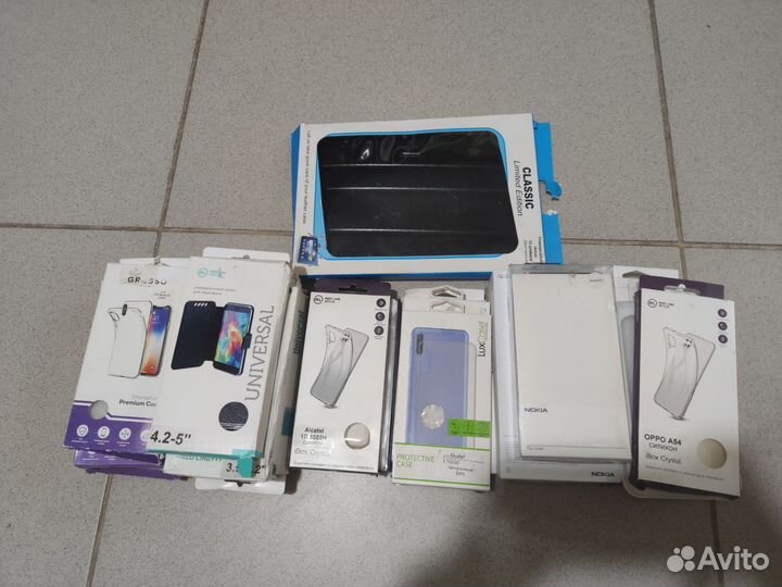 Лот чехлы универсальные для смартфонов