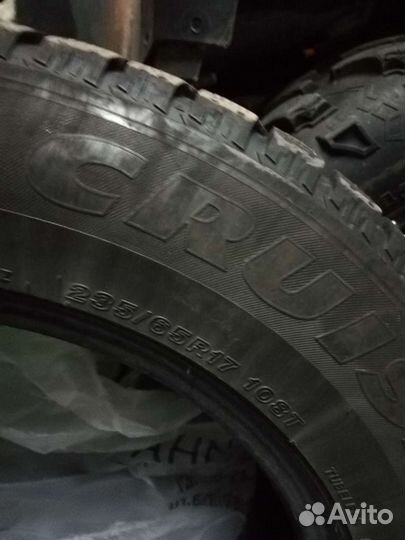 Bridgestone Ice Cruiser 7000 235/65 R17