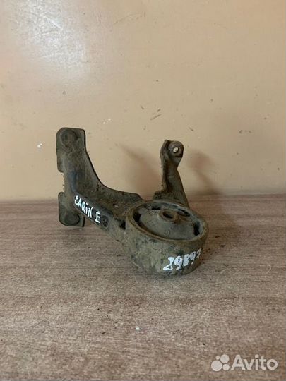 Опора двигателя задняя toyota carina E