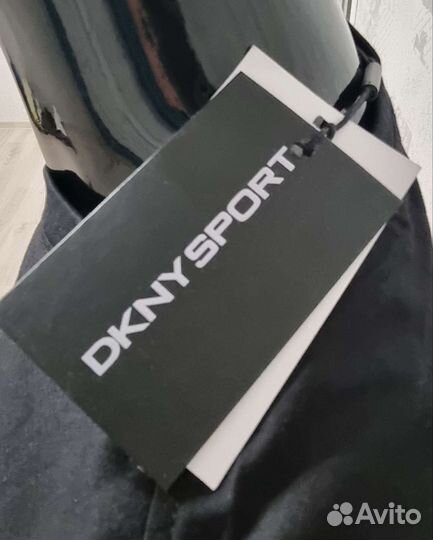 Футболка новая dkny оригинал