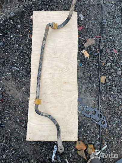 Ланцер 9 стабилизатор передний