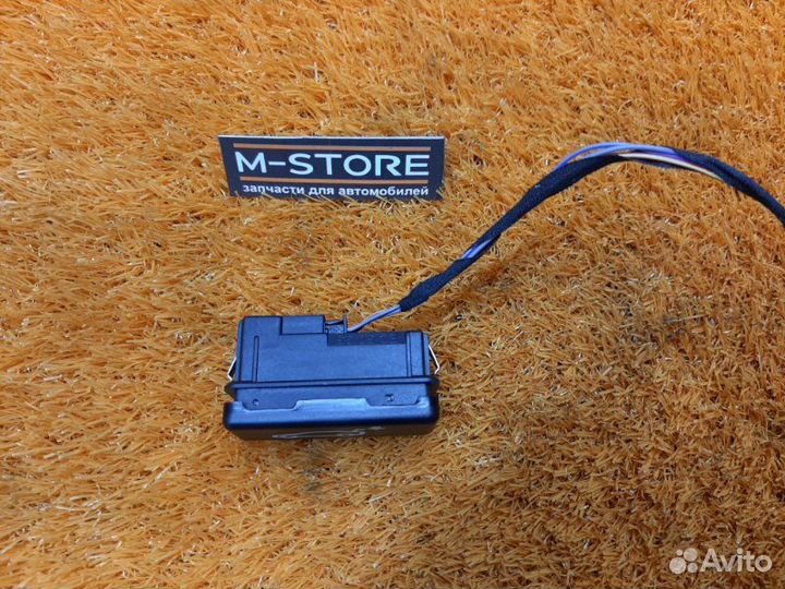 Кнопка закрывания багажника Bmw 7-Series E65