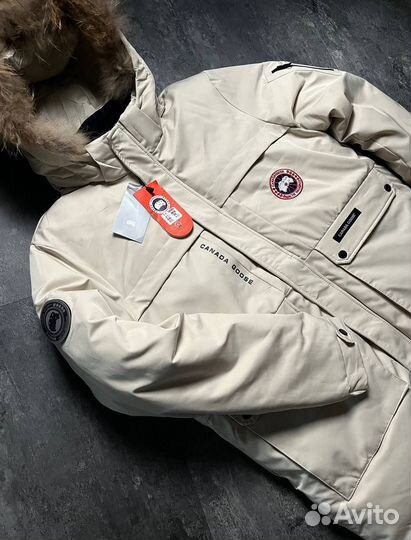 Пуховик Canada Goose с натуральным мехом