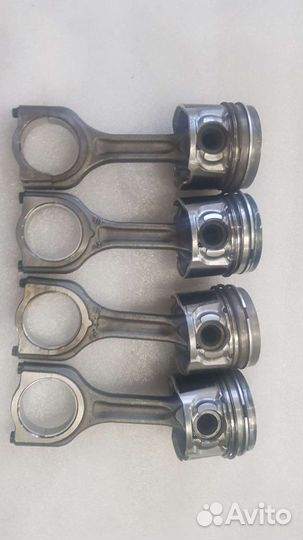 Поршень с шатуном Пежо/Ситроен 1.6 HDI