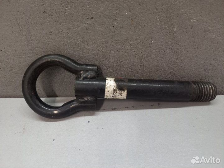 Скоба буксировочная Renault Sandero 2010