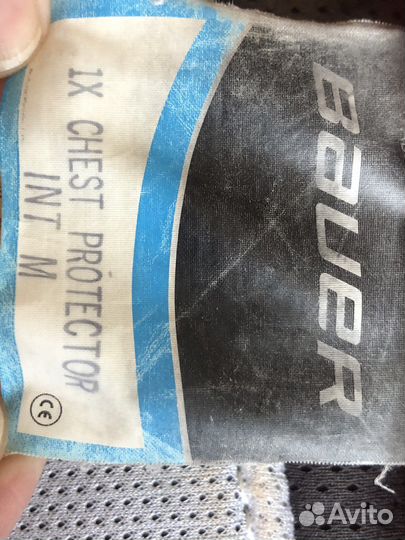 Вратарский нагрудник bauer