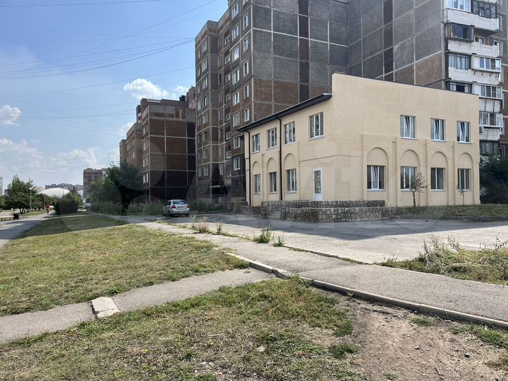 Свободного назначения, 130 м² и 90 кв.м