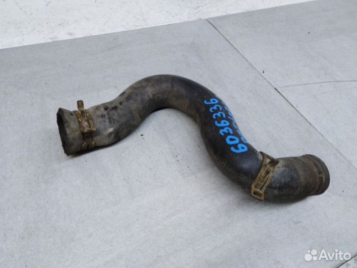 Патрубок системы охлаждения