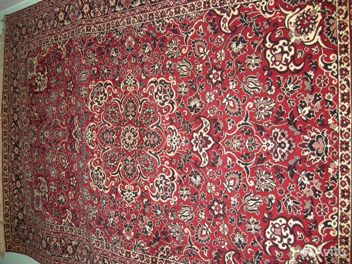 Ковёр 2*3м. Качественный прочный с кистями