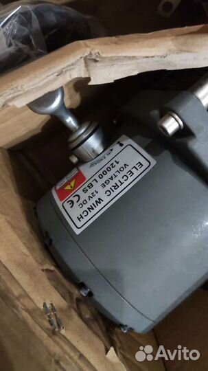 Лебедка электрическая автомобильная