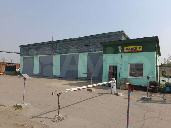 Гараж, > 30 м²