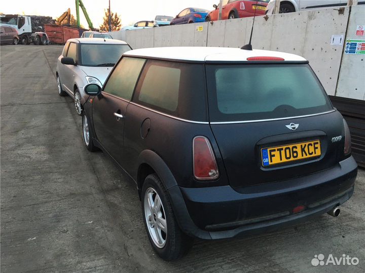 Разбор на запчасти Mini Cooper (R50 / 53)