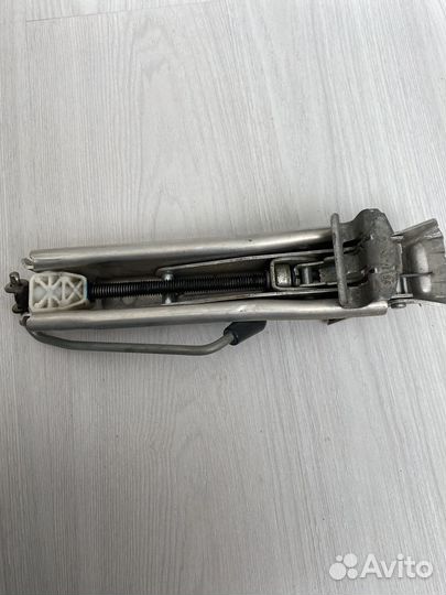 Домкрат volkswagen