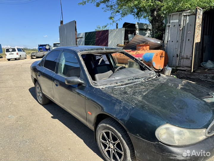 В разборке ford mondeo 2