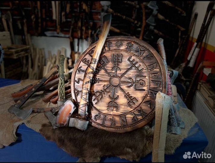 Топор кованый ручной работы