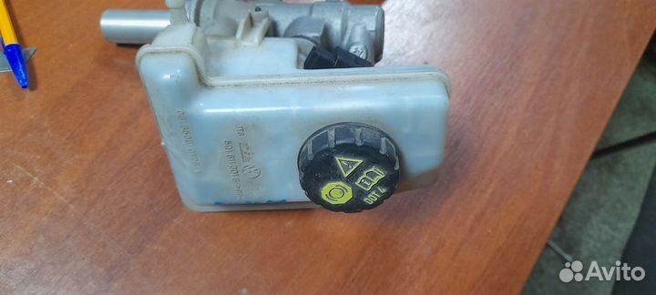 Главный тормозной цилиндр Skoda Volkswagen 1.2 1.4