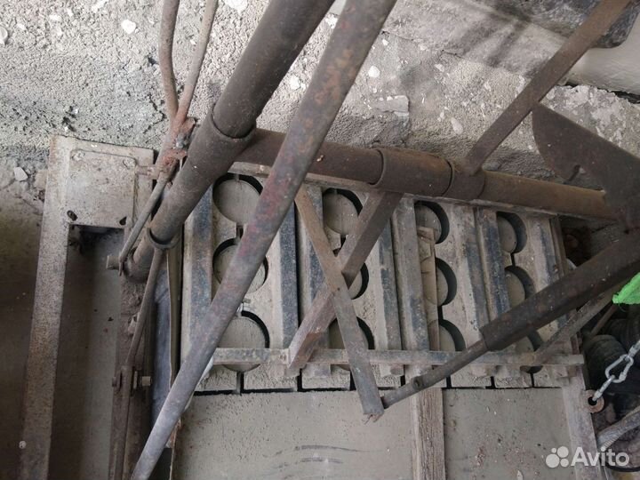 Станок для изготовления блоков