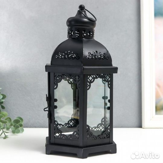 Подсвечник металл, стекло 'Фонарь - цветущие вензе