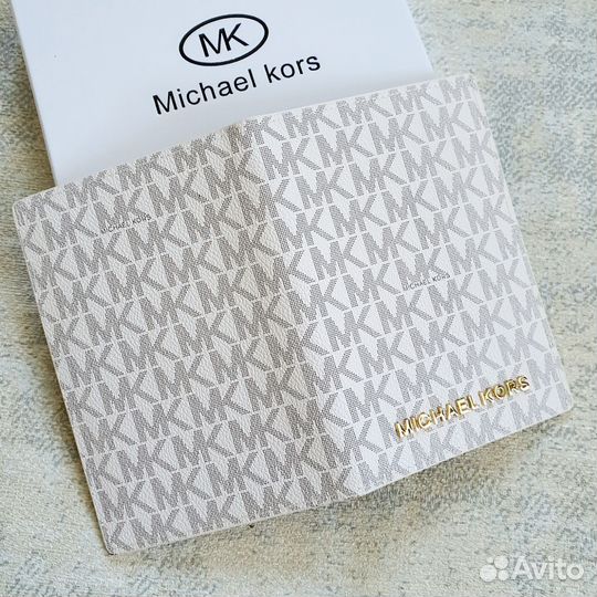 Обложка на паспорт Michael Kors