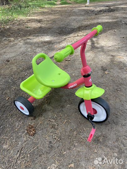 Трехколесный велосипед