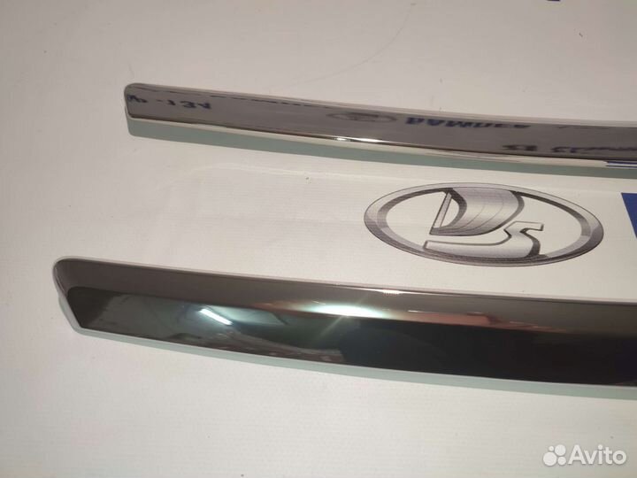 Молдинг капота priora хром