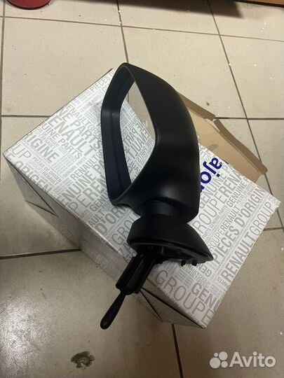 Зеркало левое механ. черное Logan Largus Sandero