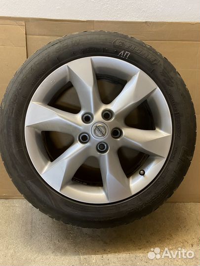 Колеса от Nissan 215/55 R17. Комплект. Лето