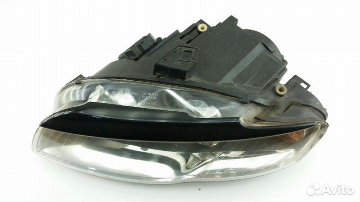 Фара левая Audi A4 8E 2005