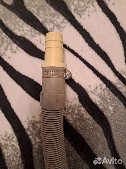 Сливной шланг для стиральной машины