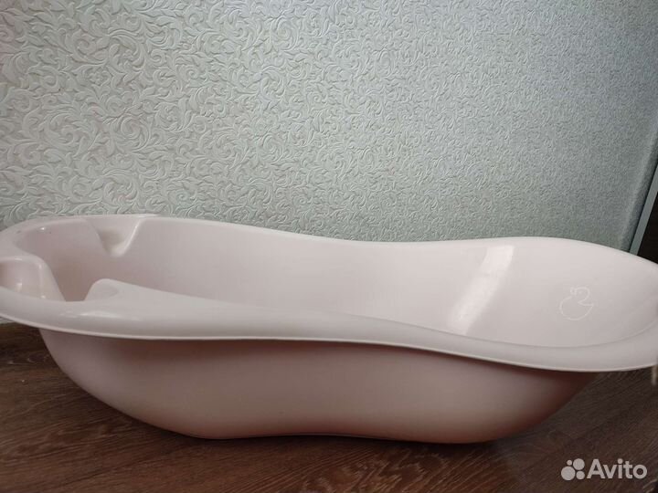 Ванночка для купания с горкой