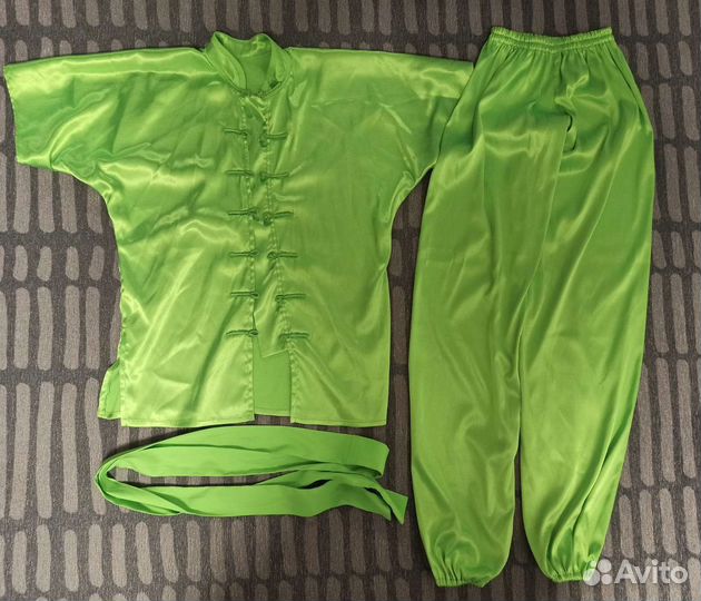 Костюм для занятий ушу