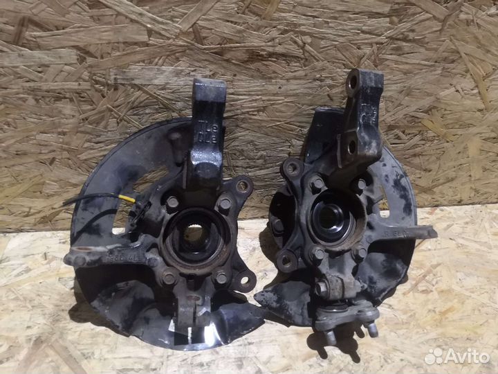 Поворотный кулак L в сборе Hyundai Tucson 3