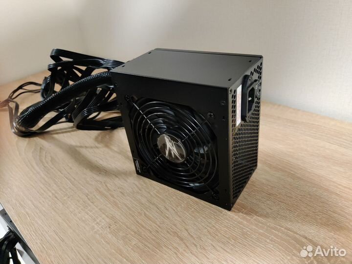 Блок питания ATX Zalman MegaMax 700W v2