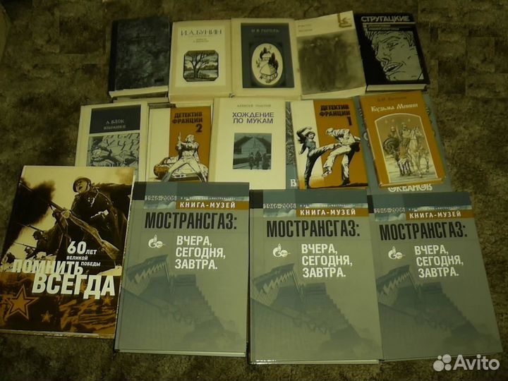 Книги для детей разные, сказки, приключения, учебн