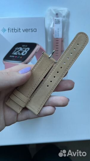 Fitbit versa 3 смарт часы